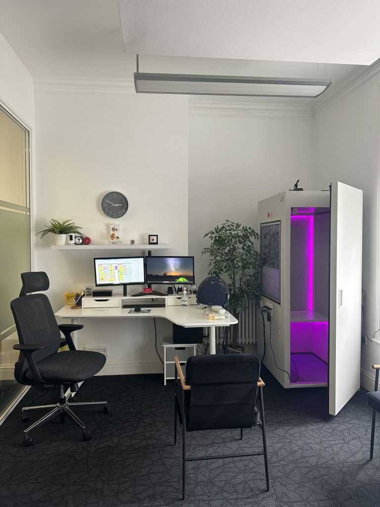 Leeds Audiology Clinic Hearing Test 